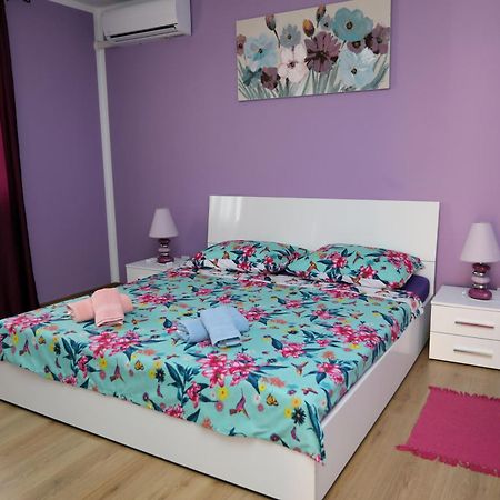 Apartman Modry Pula Buitenkant foto
