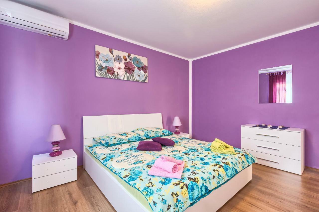 Apartman Modry Pula Buitenkant foto