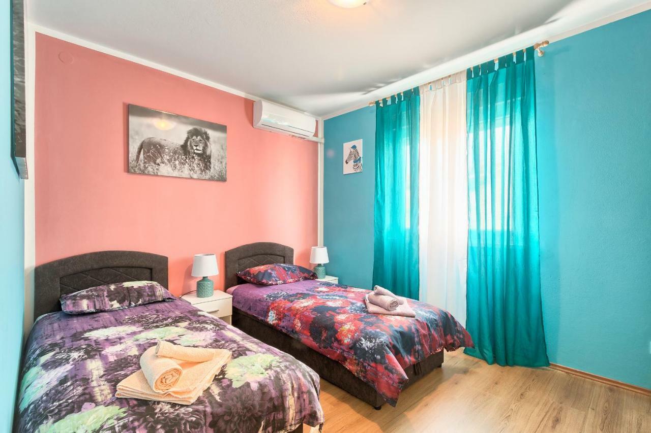 Apartman Modry Pula Buitenkant foto