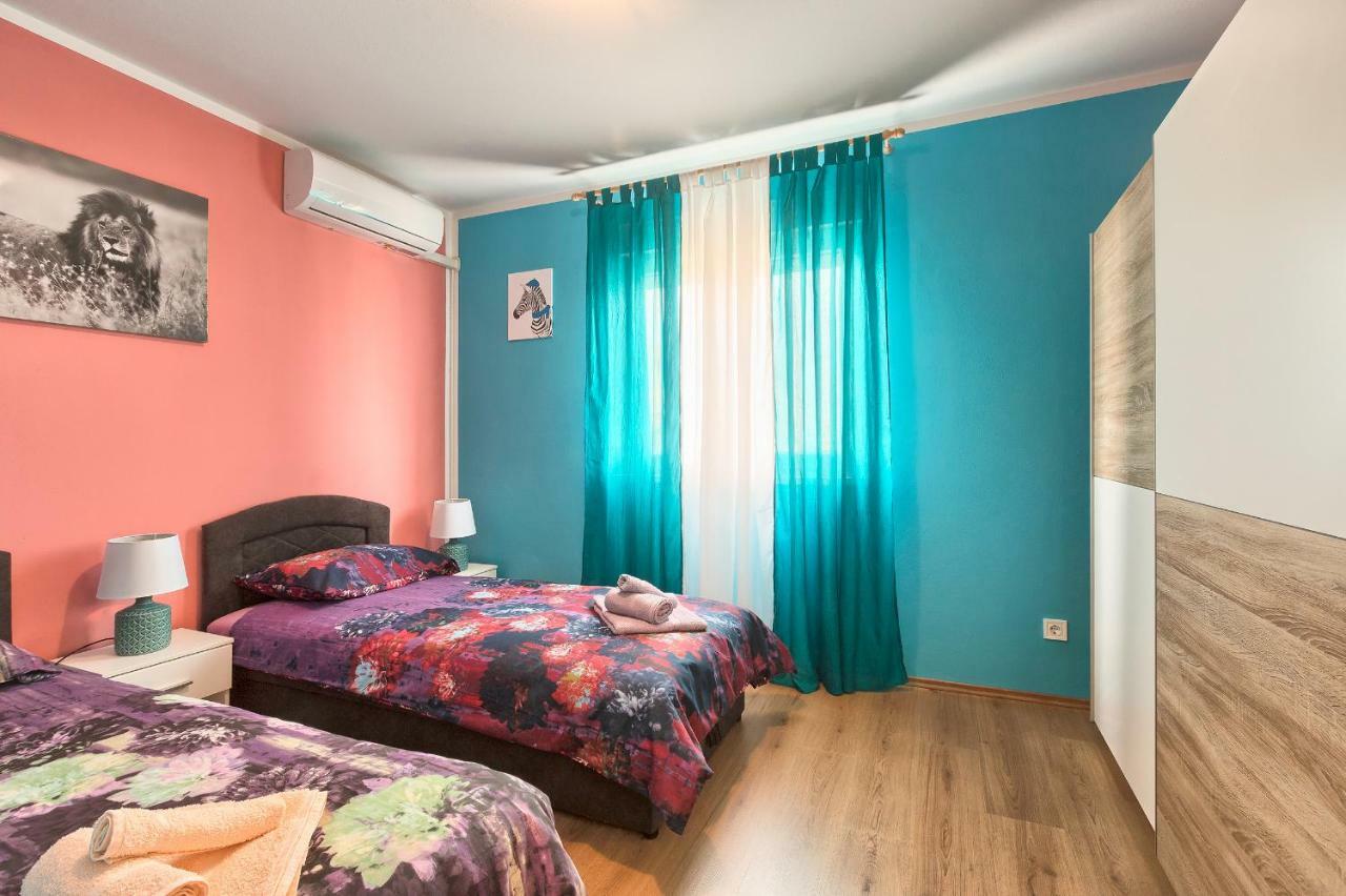 Apartman Modry Pula Buitenkant foto