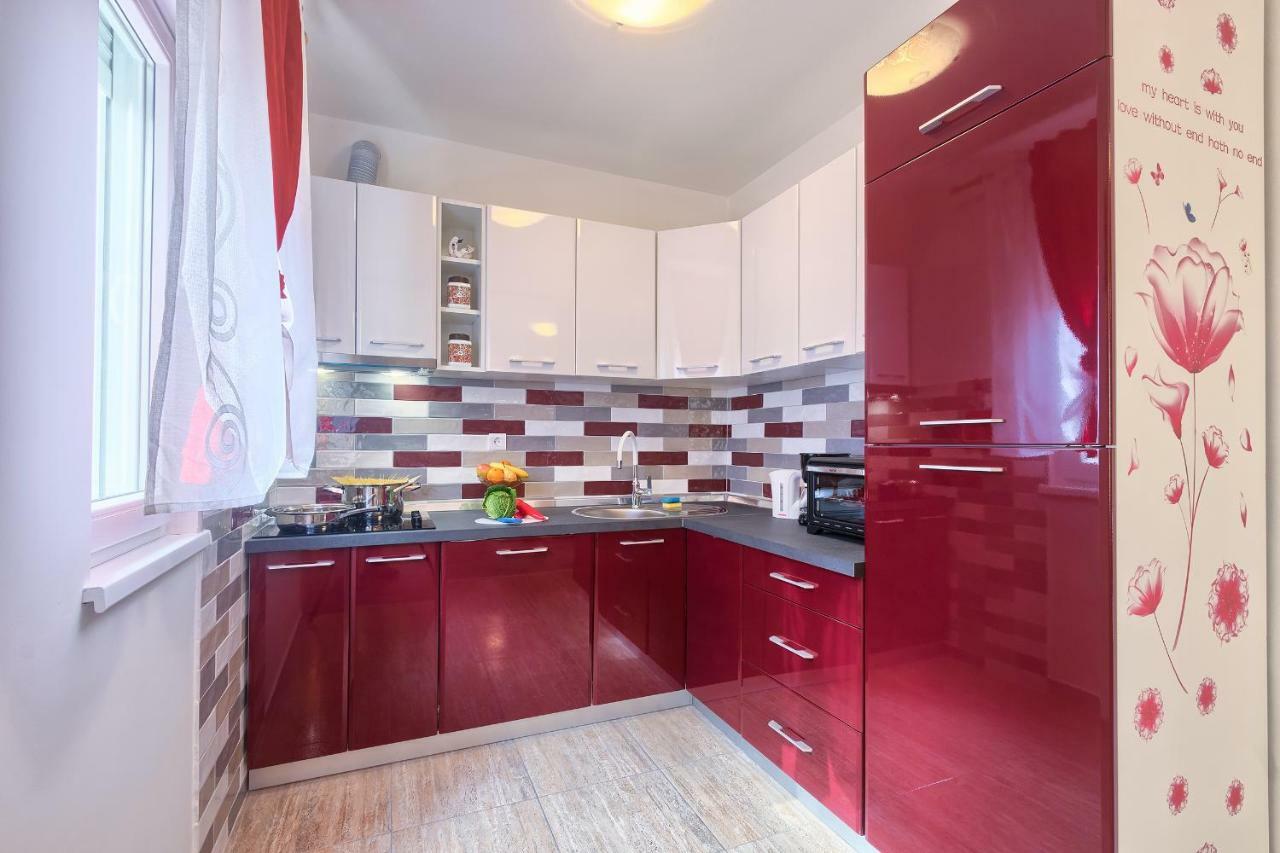 Apartman Modry Pula Buitenkant foto
